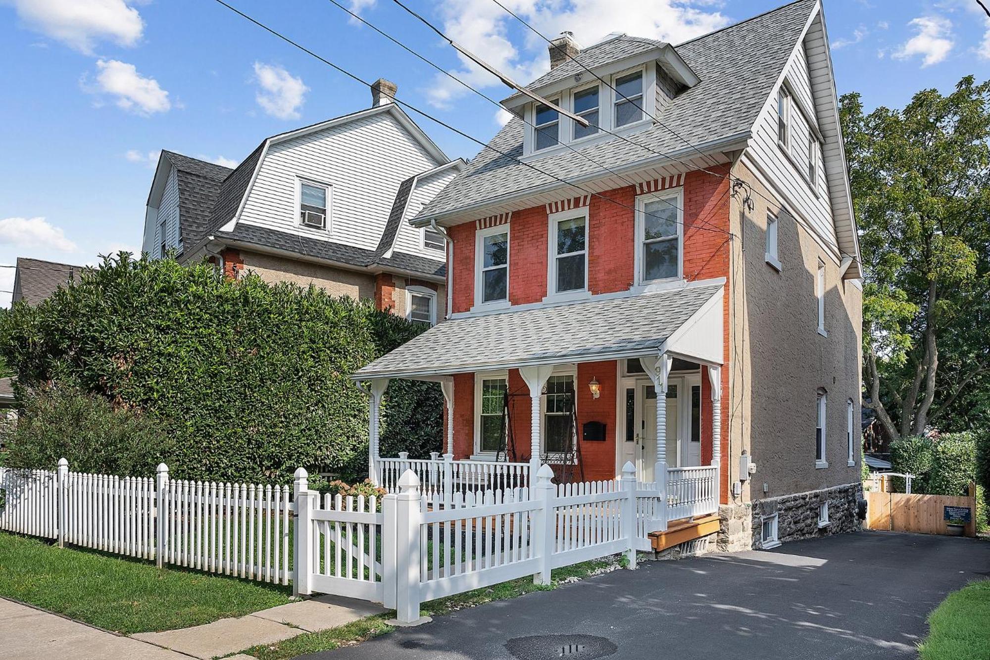 Aparthotel Main Line Manor 3br With King Beds & Patio & Backyard *